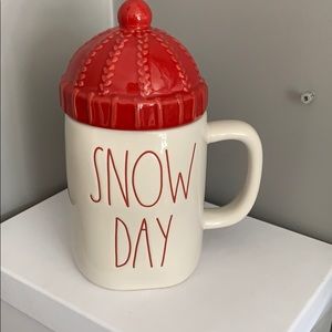 Rae Dunn Snow Day Mug w/ topper